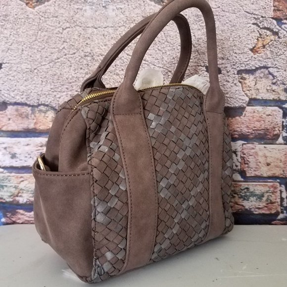 Deux Lux Delaney Mini Duffel Bag w/Duster Bag - Picture 6 of 8